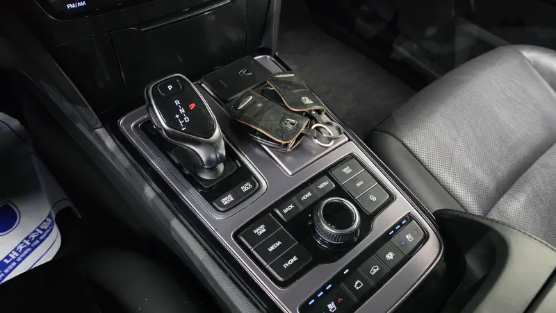 Hyundai Equus