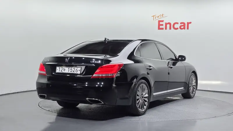 Hyundai Equus
