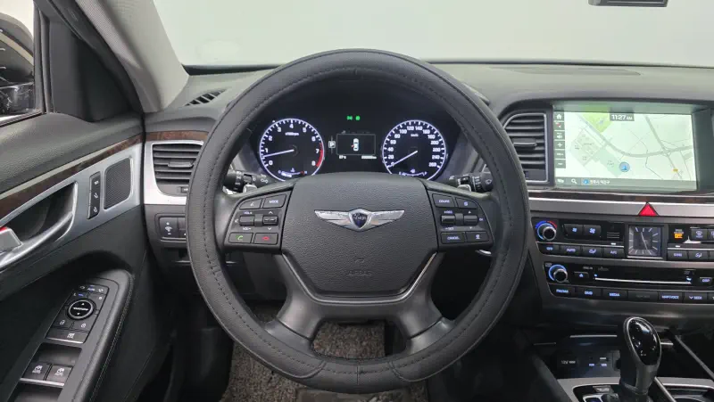 Hyundai Genesis