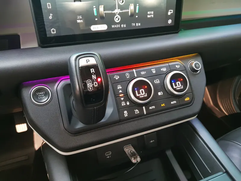 Land Rover Defender