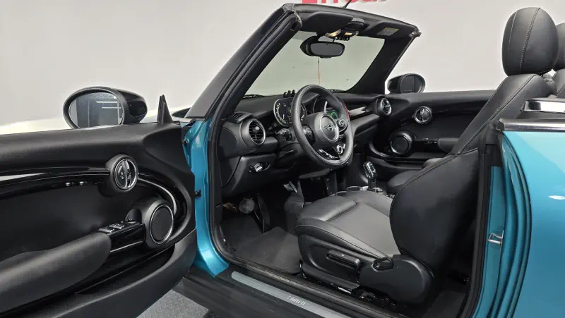 MINI Cabrio