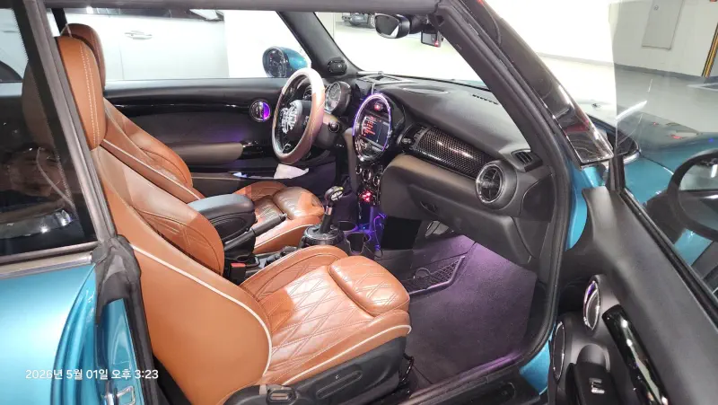 MINI Cabrio