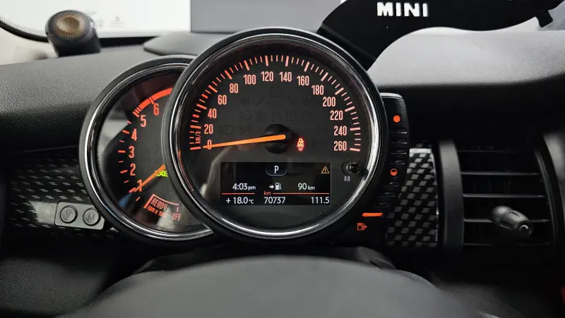 Mini Hatch