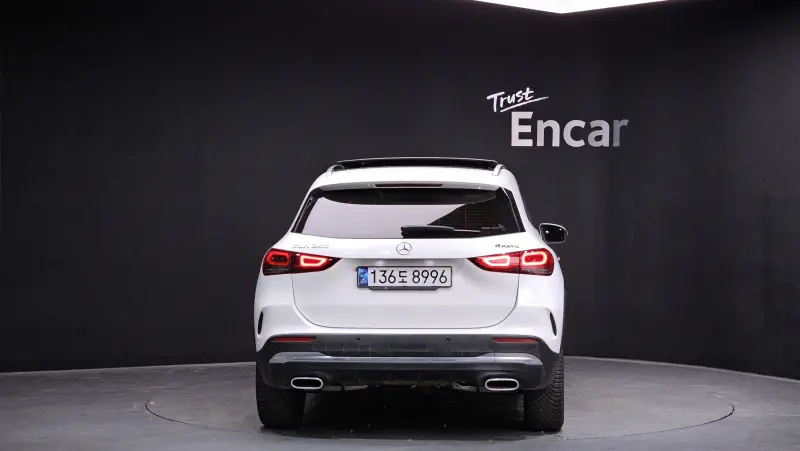 Mercedes-Benz GLA-Class