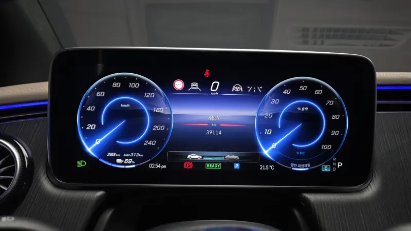 Mercedes-Benz EQE