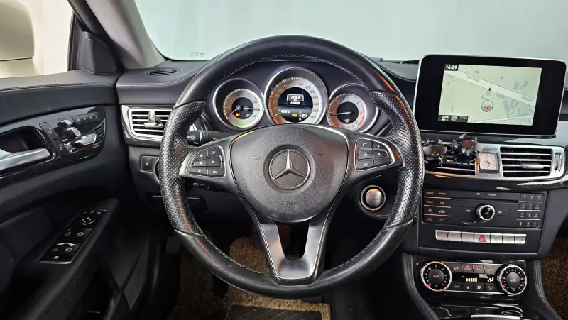 Mercedes-Benz CLS-Class
