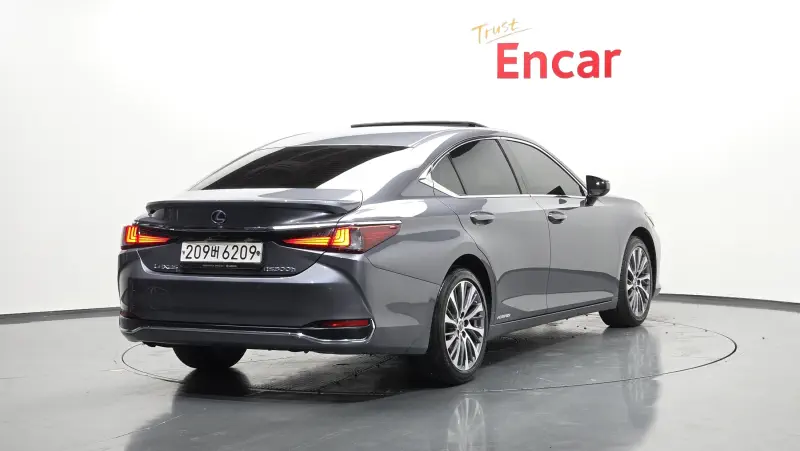 Lexus ES300h