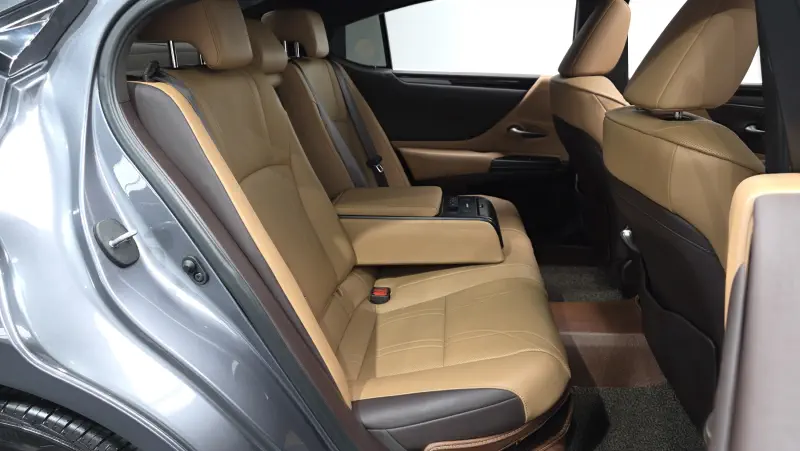 Lexus ES300h