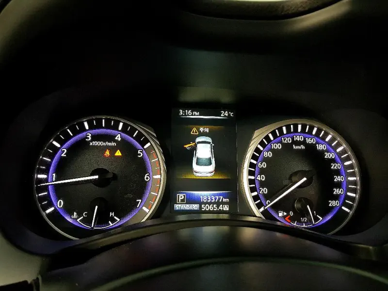 Infiniti Q50