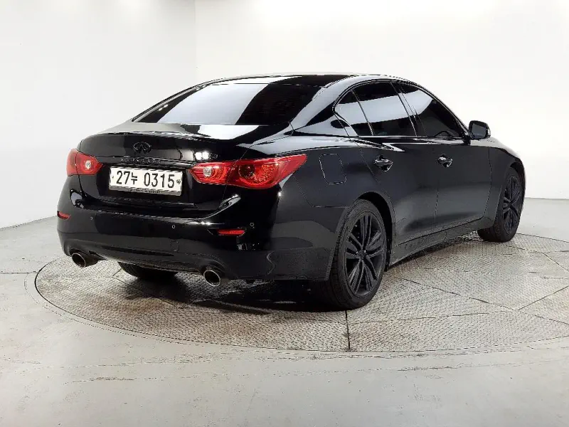 Infiniti Q50