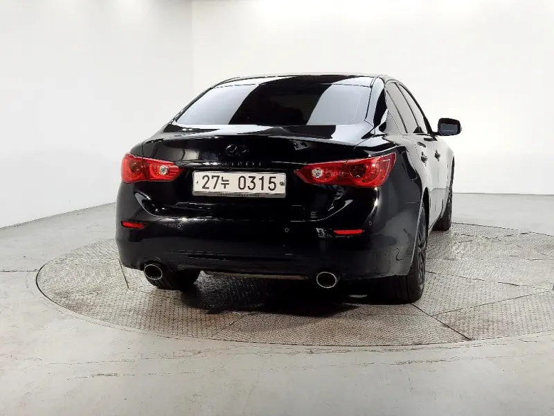 Infiniti Q50