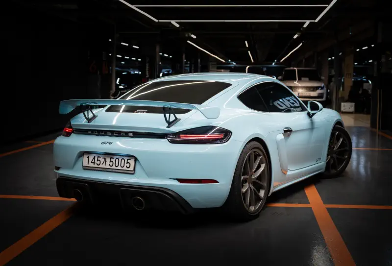 Porsche Cayman
