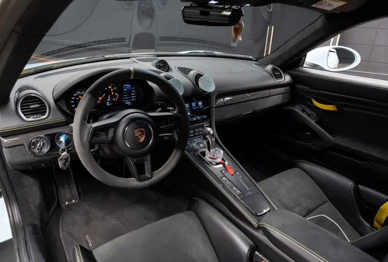 Porsche Cayman