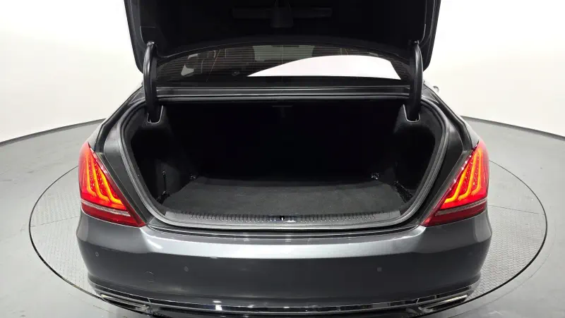Genesis EQ900