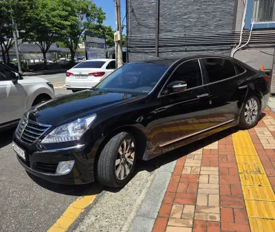 Hyundai Equus