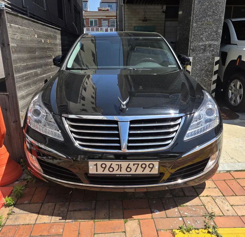 Hyundai Equus