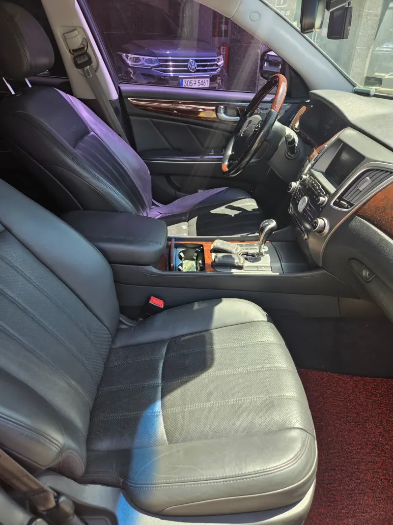 Hyundai Equus