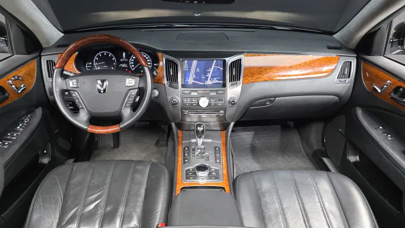Hyundai Equus