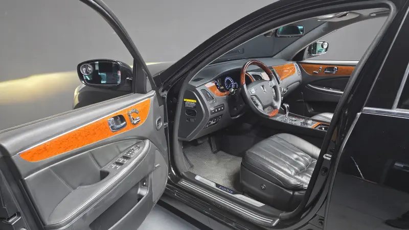 Hyundai Equus