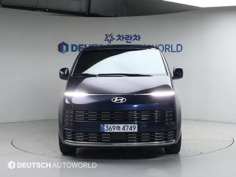 Hyundai Staria