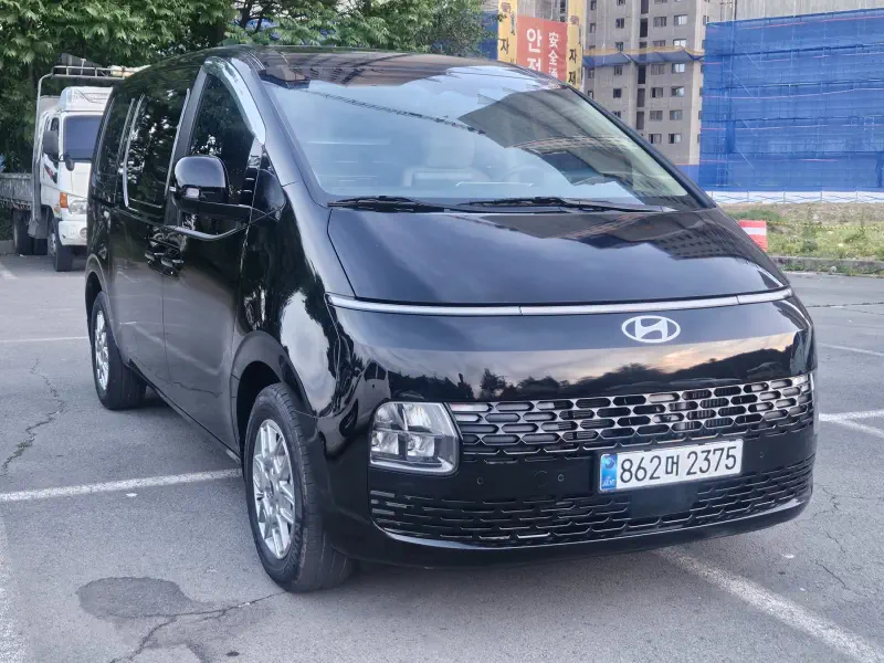 Hyundai Staria