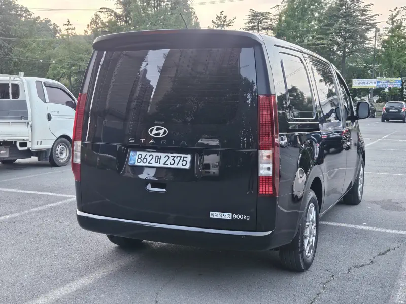 Hyundai Staria