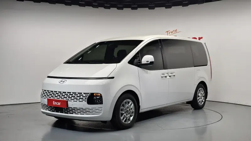 Hyundai Staria