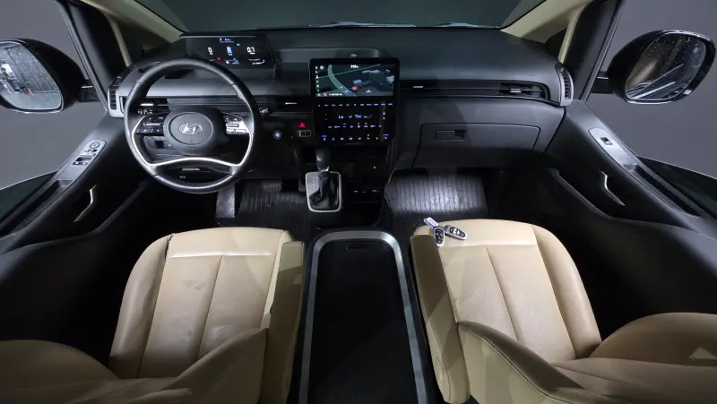 Hyundai Staria