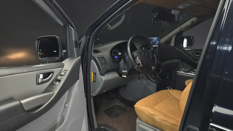 Hyundai Grand Starex