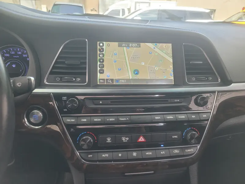 Hyundai Aslan