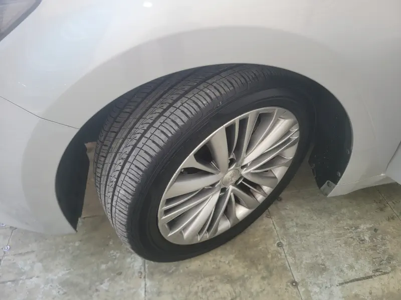 Hyundai Aslan