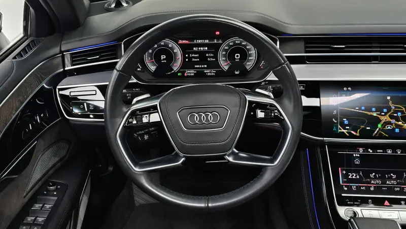 Audi A8