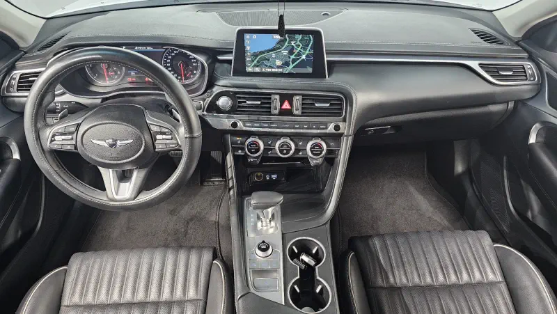 Genesis G70
