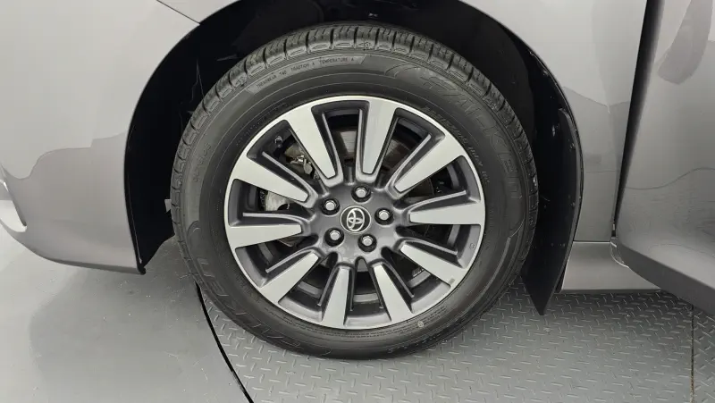 Toyota Sienna