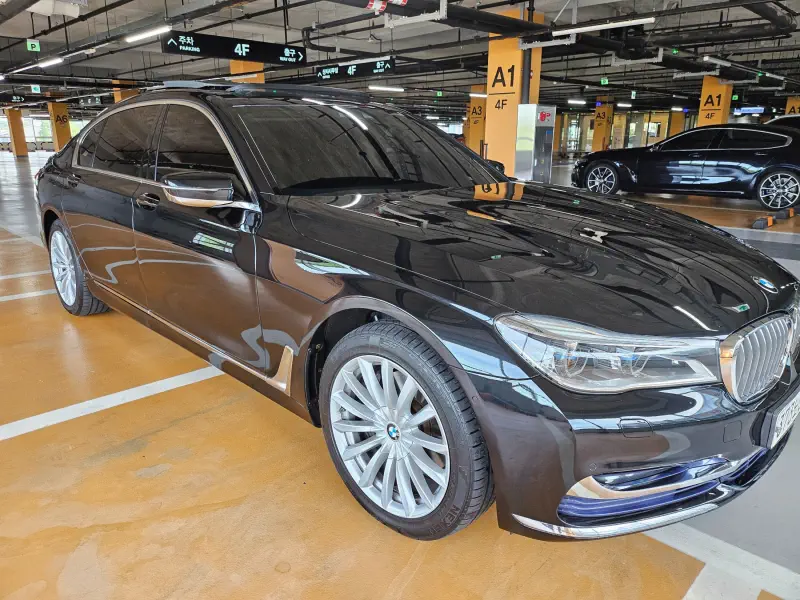 BMW 7-Series
