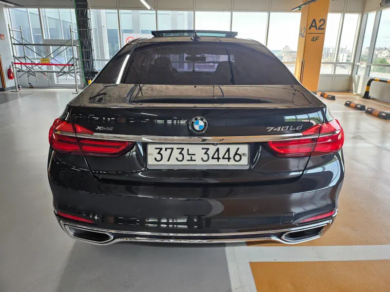 BMW 7-Series