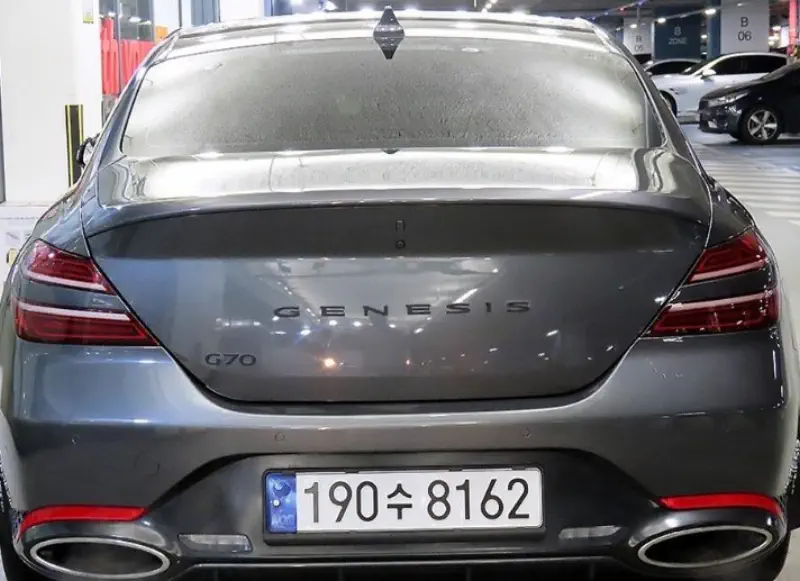 Genesis G70
