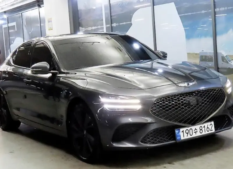 Genesis G70
