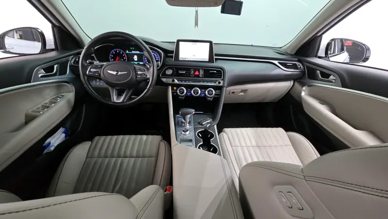 Genesis G70