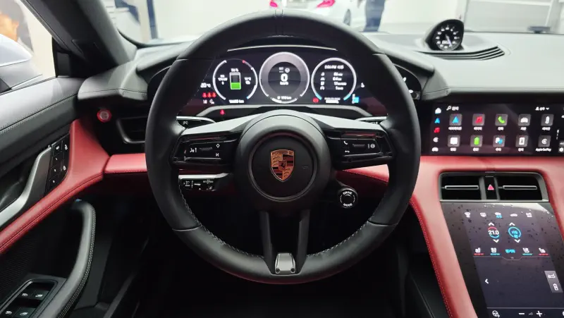 Porsche Taycan