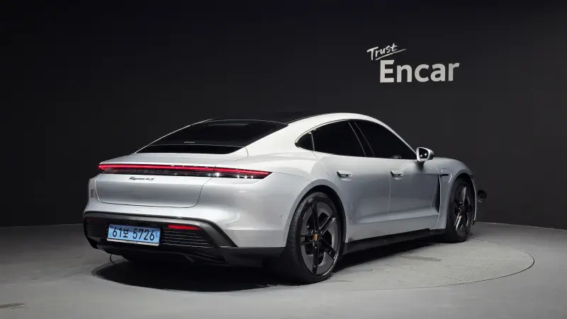 Porsche Taycan