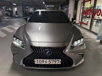 Lexus ES300h