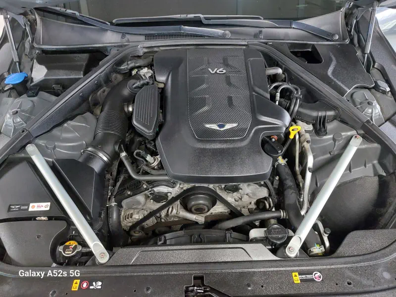 Genesis EQ900