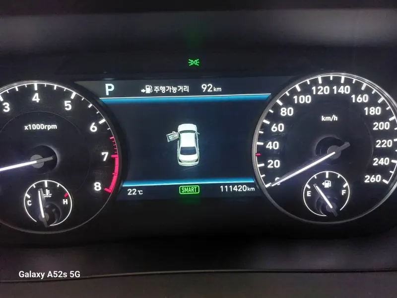 Genesis EQ900