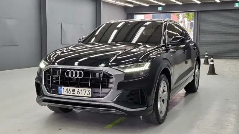 Audi Q8
