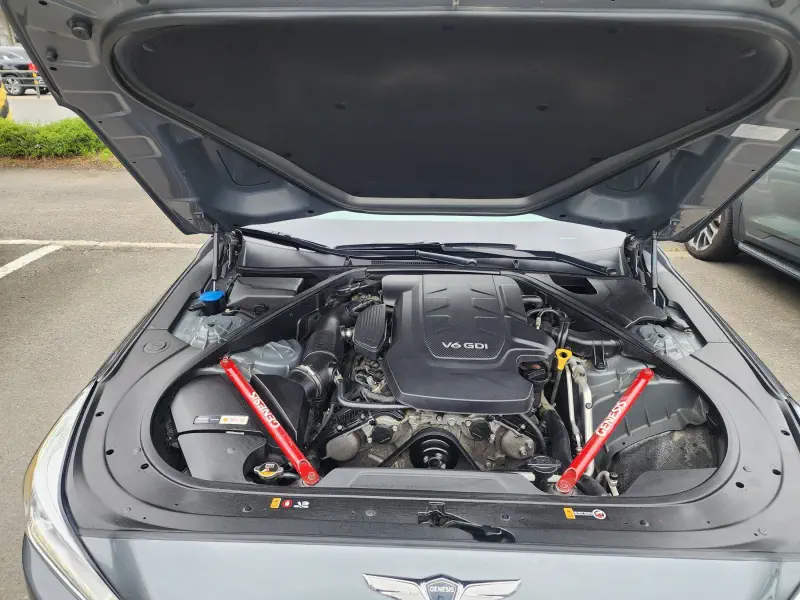 Genesis EQ900