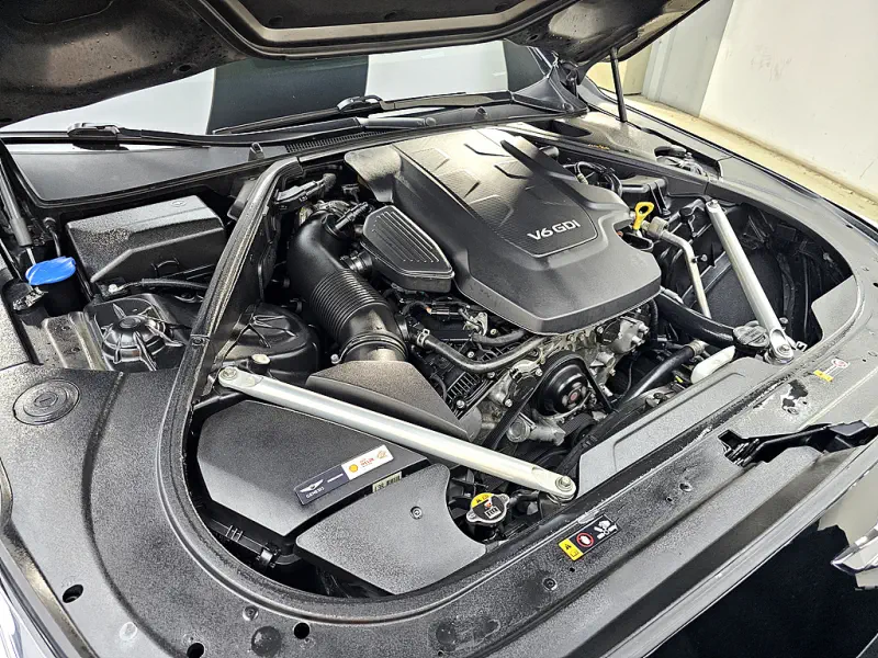 Genesis EQ900
