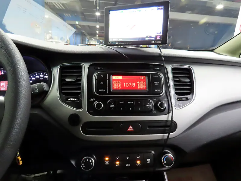 Kia Carens