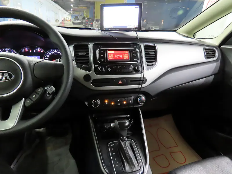 Kia Carens