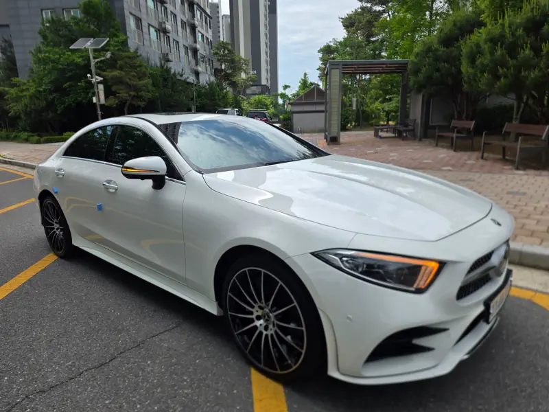 Mercedes-Benz CLS-Class